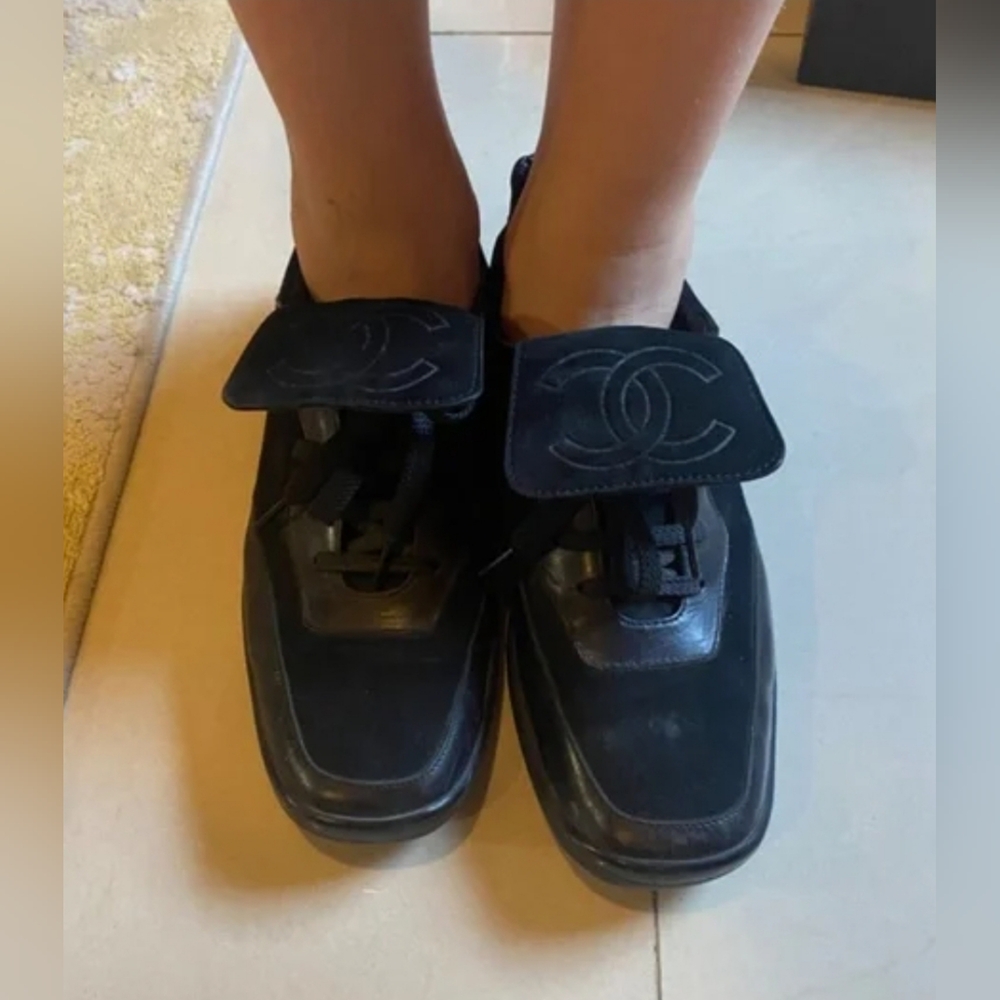 🟤 Chanel CC Logo Shoes 🟤 - Picture 14 of 15